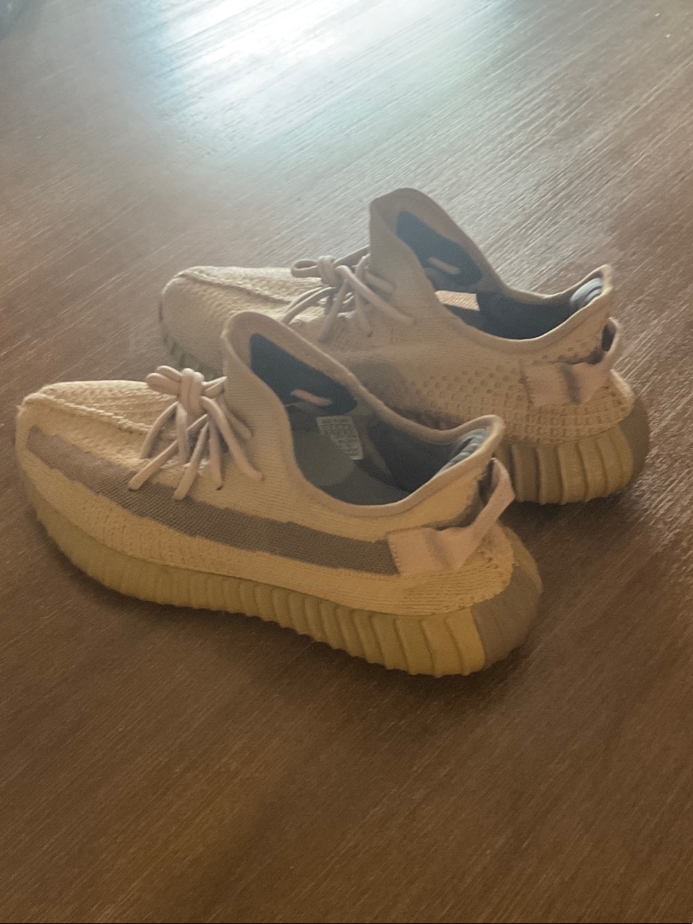 Men’s Neutral Knit Athletic Sneakers in Beige and Tan